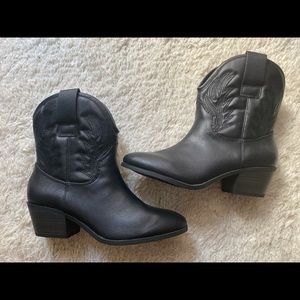 Women’s Cowboy Booties